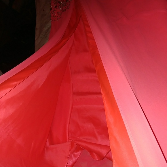 Plus size Prom Dress - Picture 5 of 9